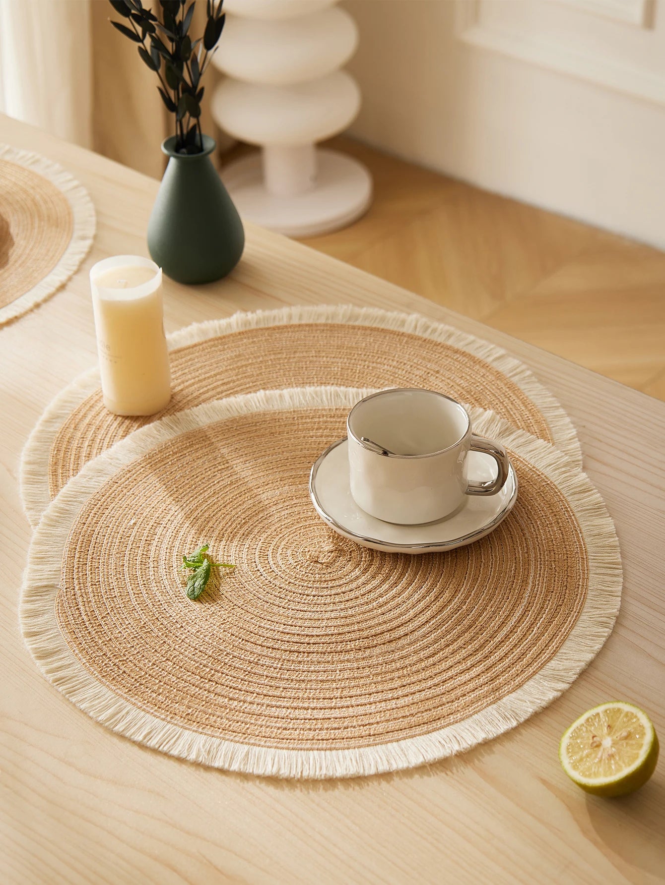 Set de 4 Individuales con Flecos – Color Beige