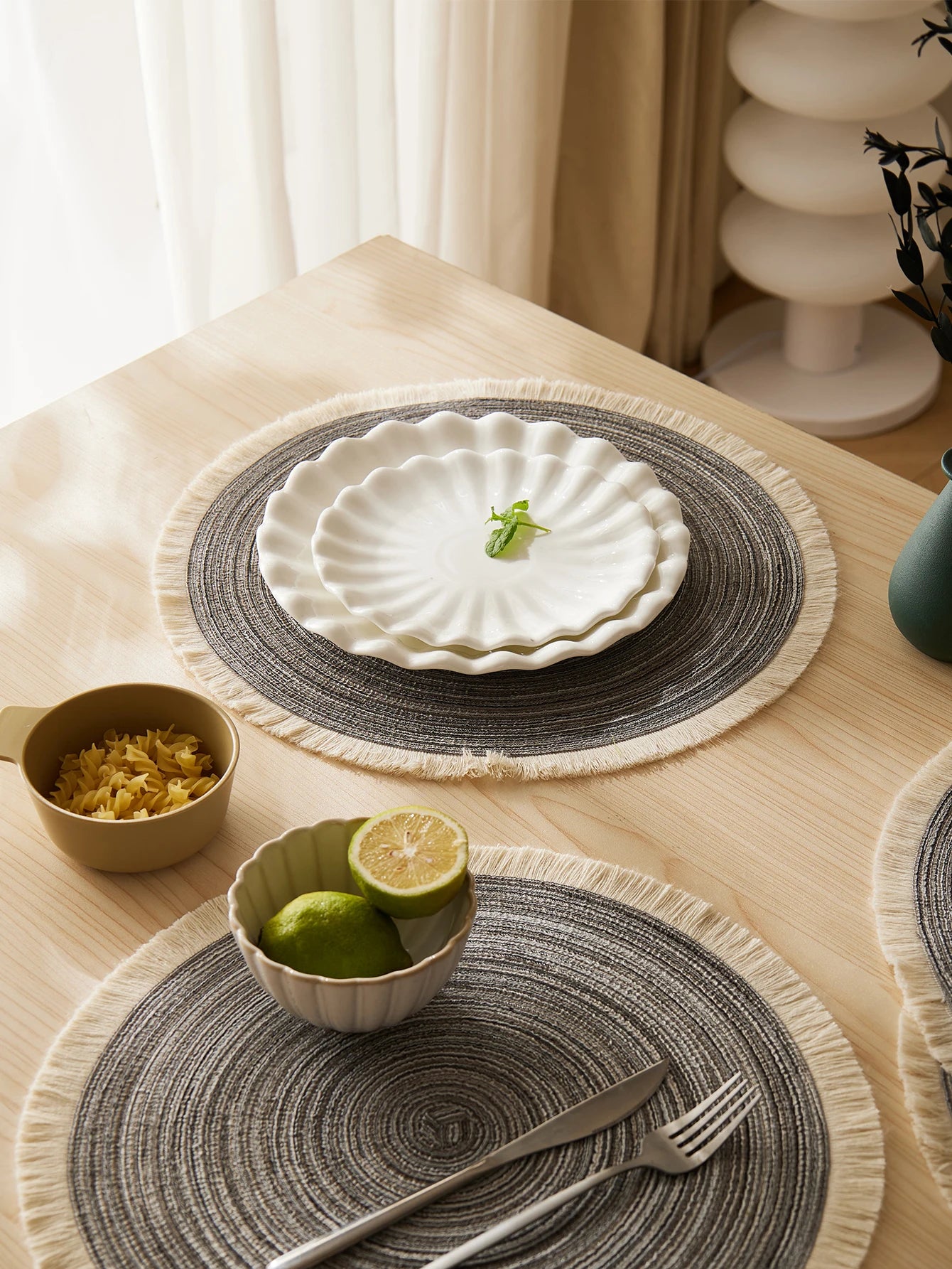 Set de 4 Individuales con Flecos – Color Negro