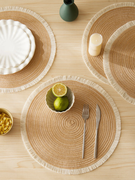 Set de 4 Individuales con Flecos – Color Beige
